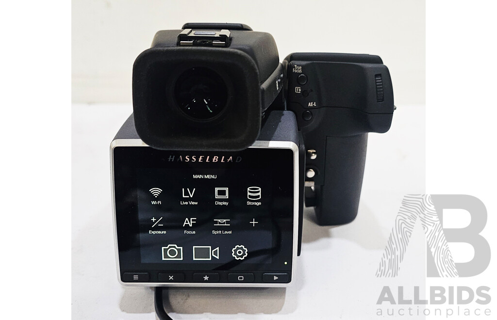 Hasselblad H6D-400c MS Multi-Shot Medium Format DSLR Camera Body
