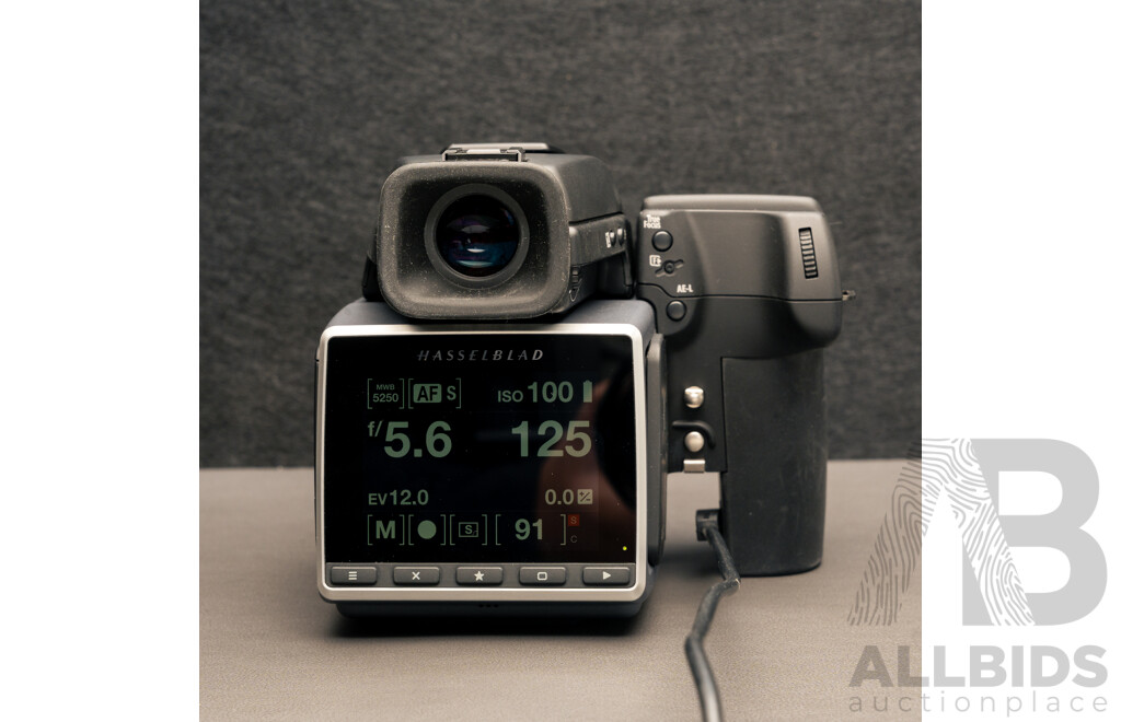 Hasselblad H6D-400c MS Multi-Shot Medium Format DSLR Camera Body