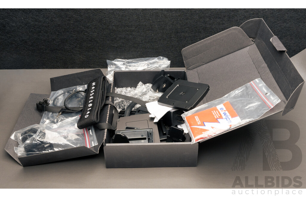 Hasselblad H6D-400c MS Multi-Shot Medium Format DSLR Camera Body