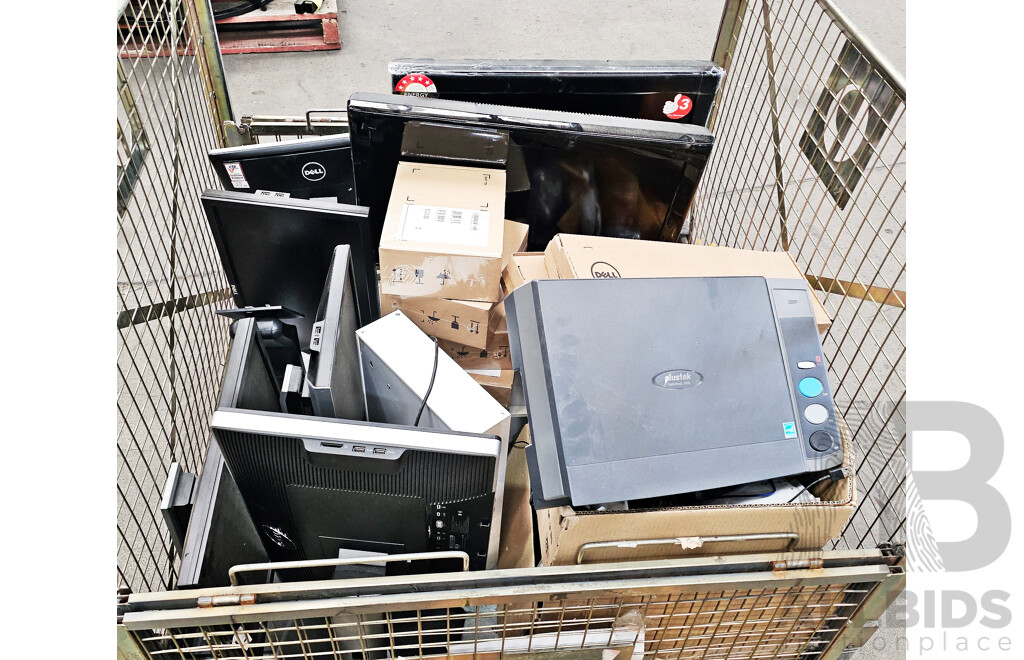 Pallet Lot of Assorted Monitors/Keyboards/Mice/IT Accessories