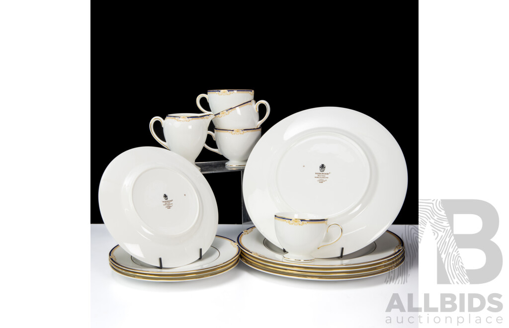 Collection of 14 Pieces of Wedgwood Cavendish Porcelain Dinnerware