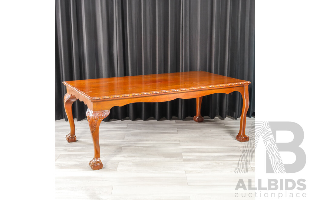 Hepplewhite Style Nine Piece Dining Setting