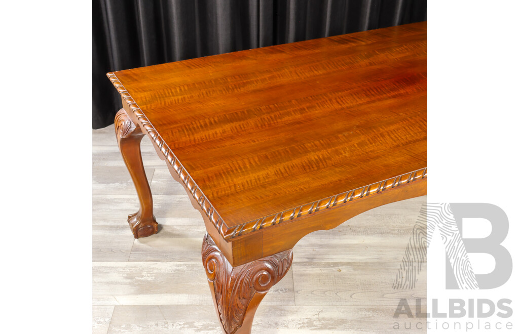 Hepplewhite Style Nine Piece Dining Setting