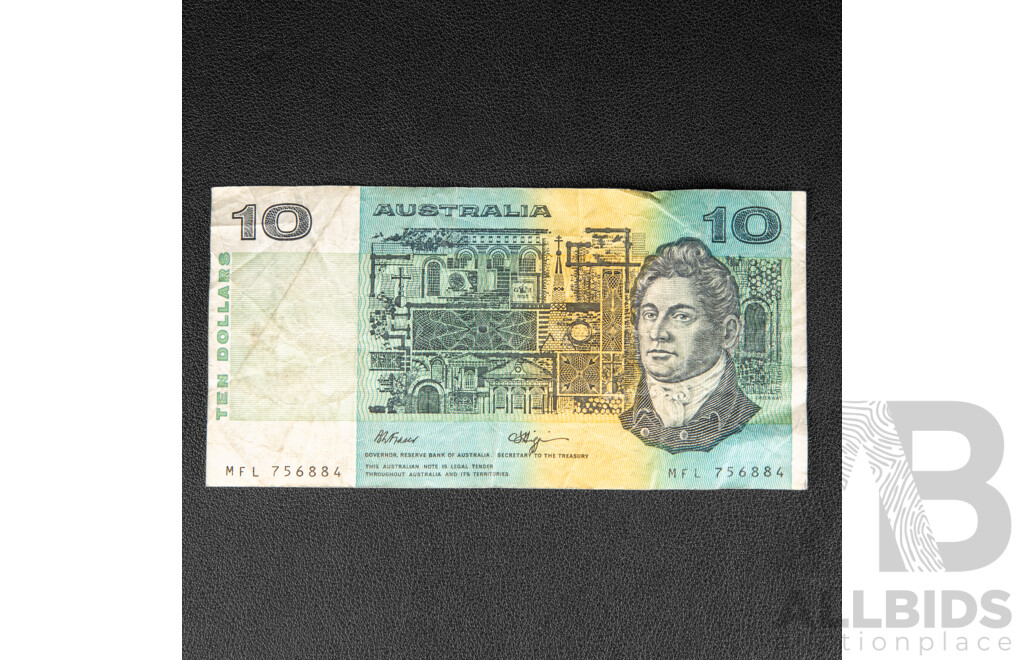 Collection of Australian Banknotes Including 1989 Ten Dollar, Johnston/Higgins, Three 1991 Five Dollars Fraser/Cole, Two 1985 Two Dollars, Johnston/Fraser, Thirteen 1982 One Dollars, Johnston/Stone