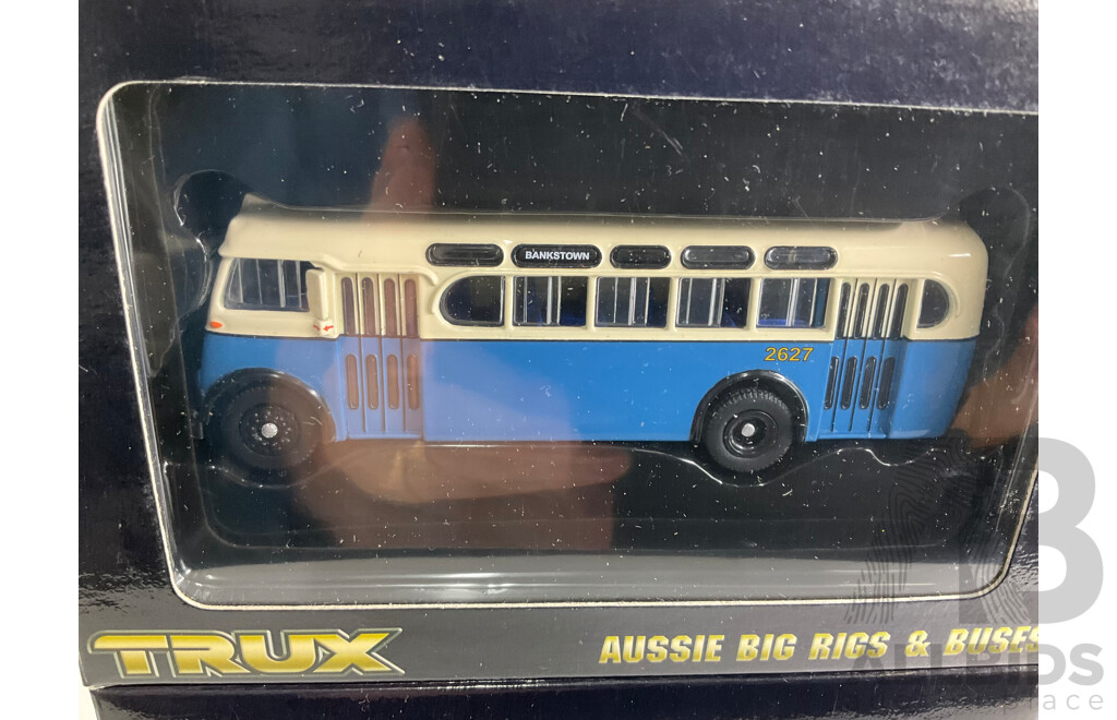 Trux Diecast 1952 Leyland Tiger OPS2 Single Deck Bus and 1947albion Venture Double Decker Bus - 1:76 Scale