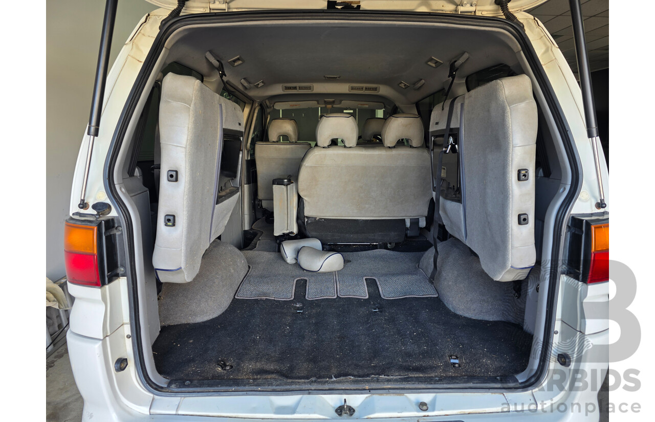 3/2000 Mitsubishi Delica Chamonix (4x4) 4d Van White Turbo Diesel 2.8L