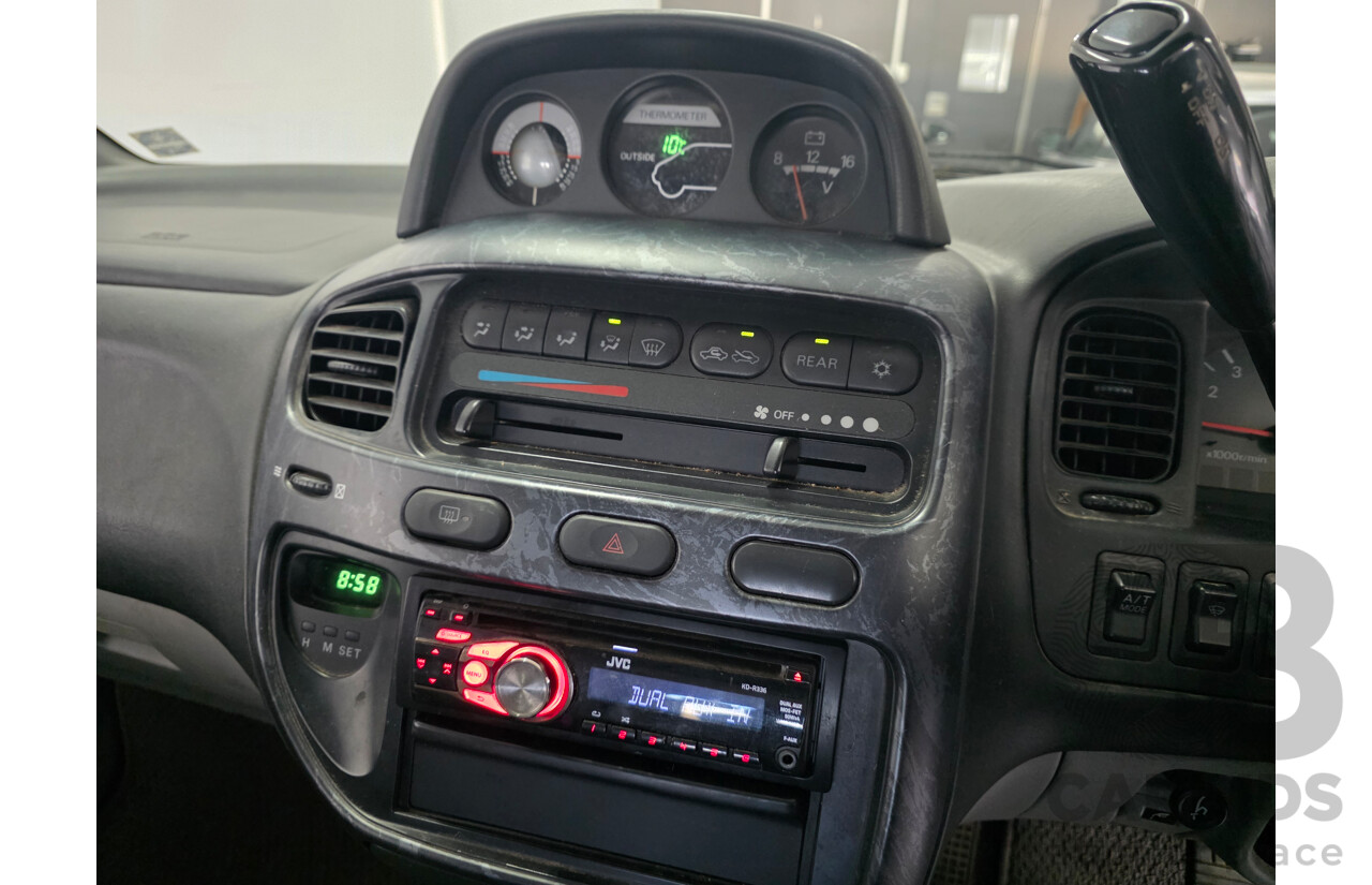 3/2000 Mitsubishi Delica Chamonix (4x4) 4d Van White Turbo Diesel 2.8L