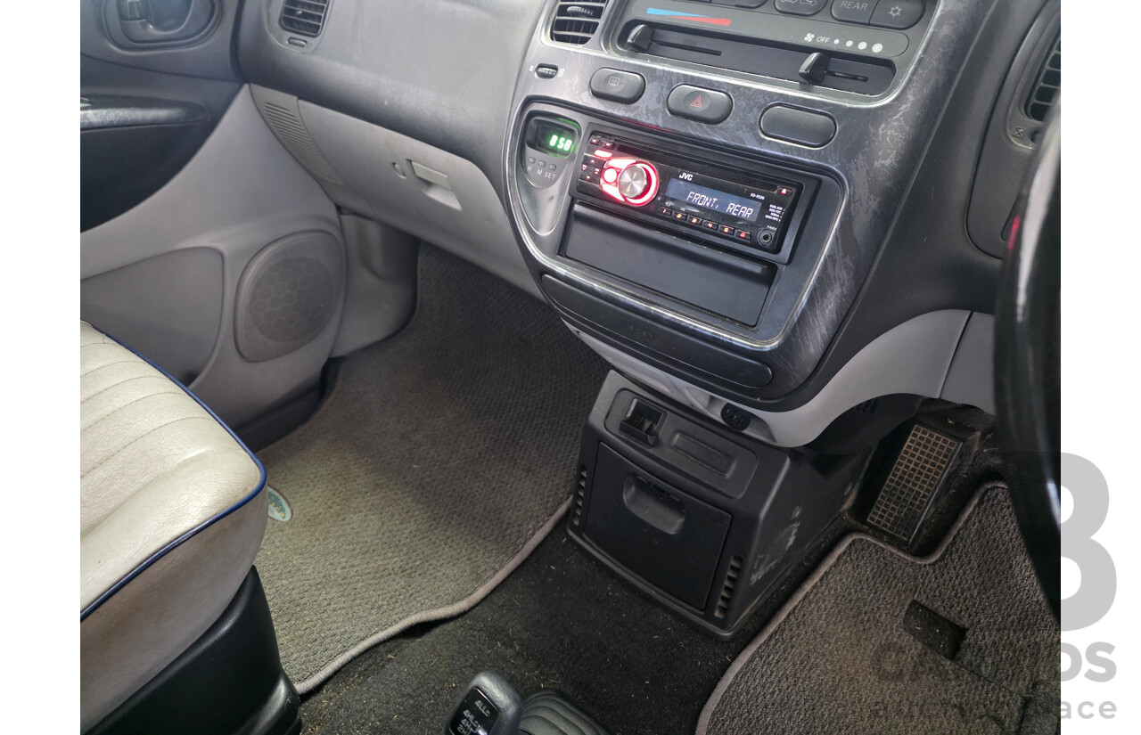 3/2000 Mitsubishi Delica Chamonix (4x4) 4d Van White Turbo Diesel 2.8L