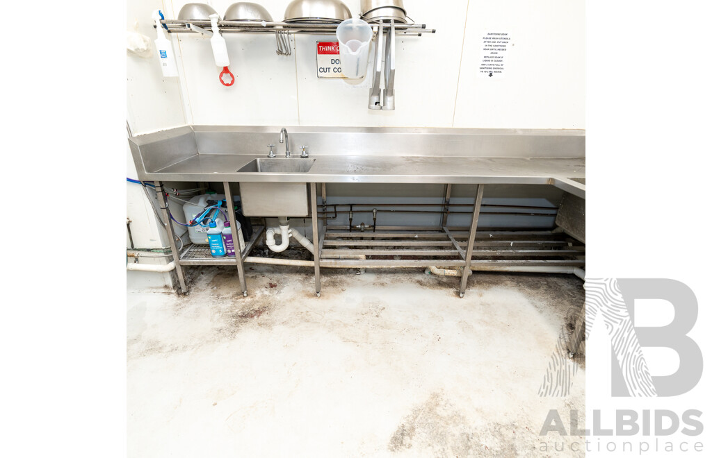 Commercial Stainless Steel Corner Workbench with Underbench Storage & Quantity of 3 Sink's