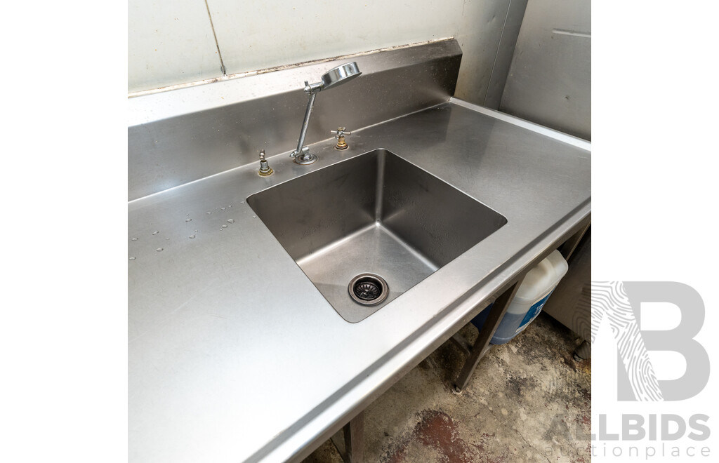 Commercial Stainless Steel Corner Workbench with Underbench Storage & Quantity of 3 Sink's