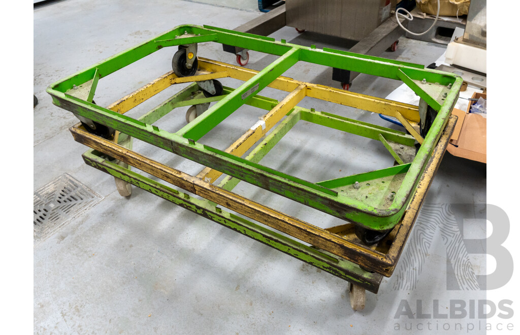 Quantity of 3 Bread Crate Dolly's