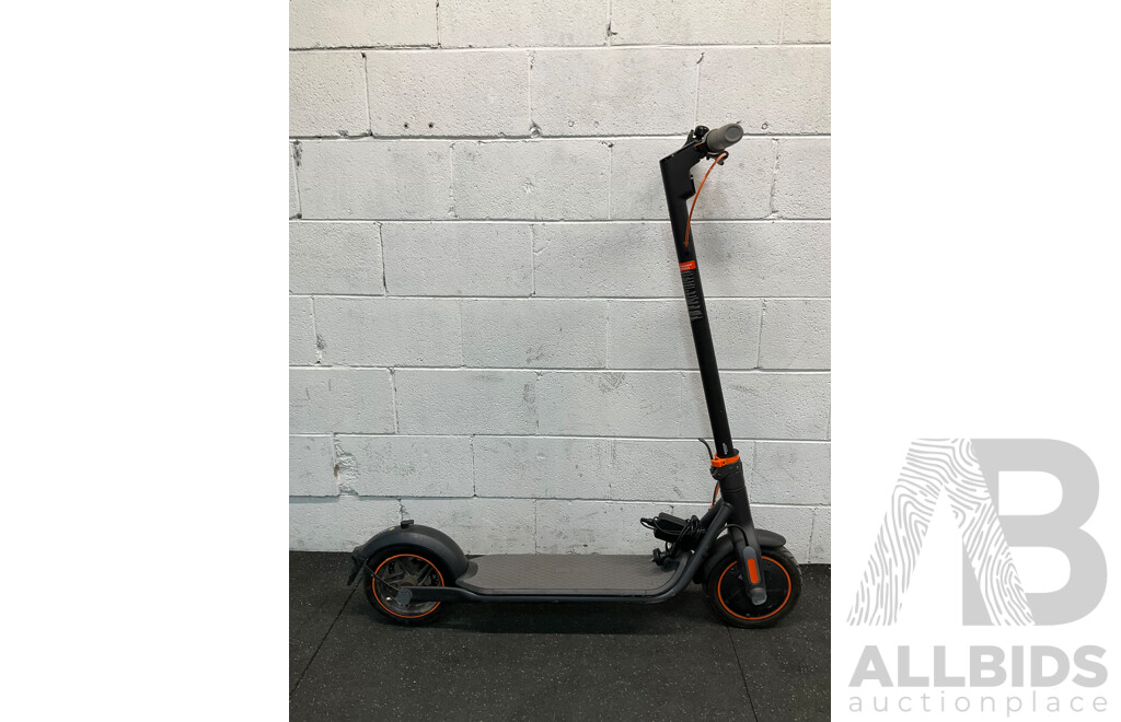 Segway Ninebot KickScooter F40 IPX5 Electric Scooter - Black