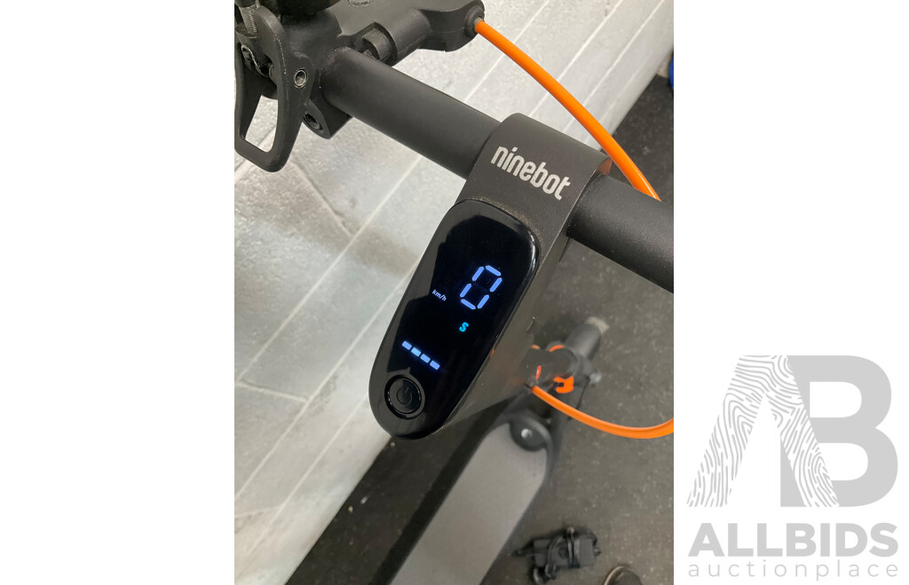 Segway Ninebot KickScooter F40 IPX5 Electric Scooter - Black