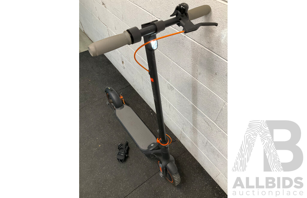 Segway Ninebot KickScooter F40 IPX5 Electric Scooter - Black