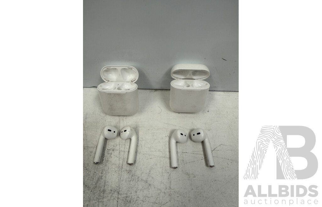 2x Apple Air Pods with Charge Case