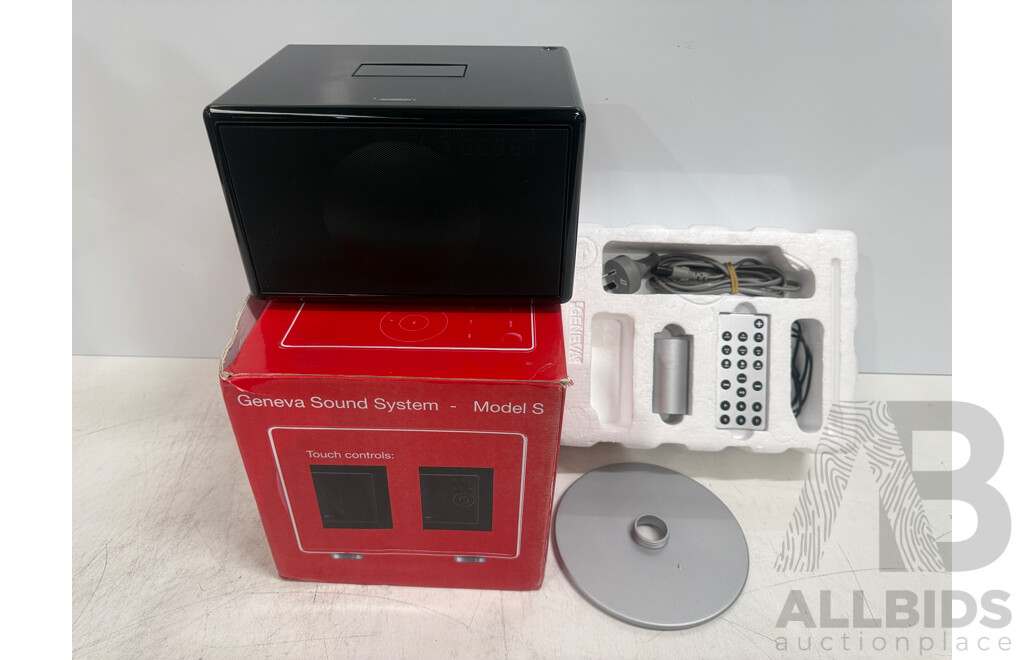 Geneva Sound System - Model S - Home Stereo