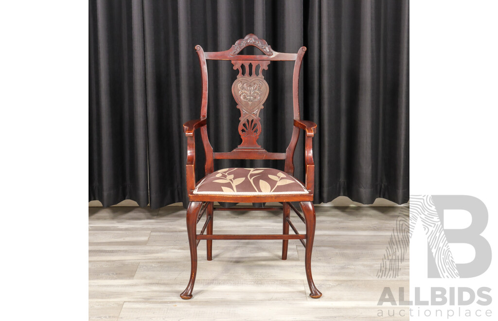 Georgian Style Carver