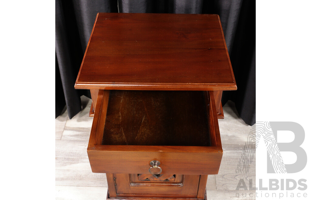Pair of Reproduction Mahogany Bedside Cabinets