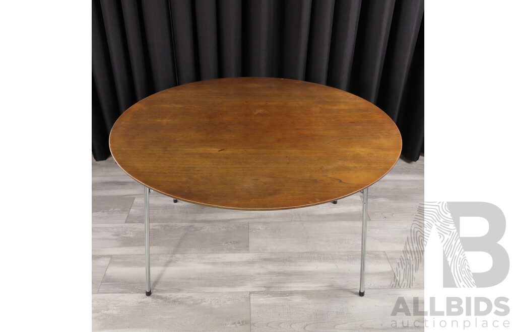 Round Model 3600 Dining Table by Arne Jacobsen for Fritz Hansen