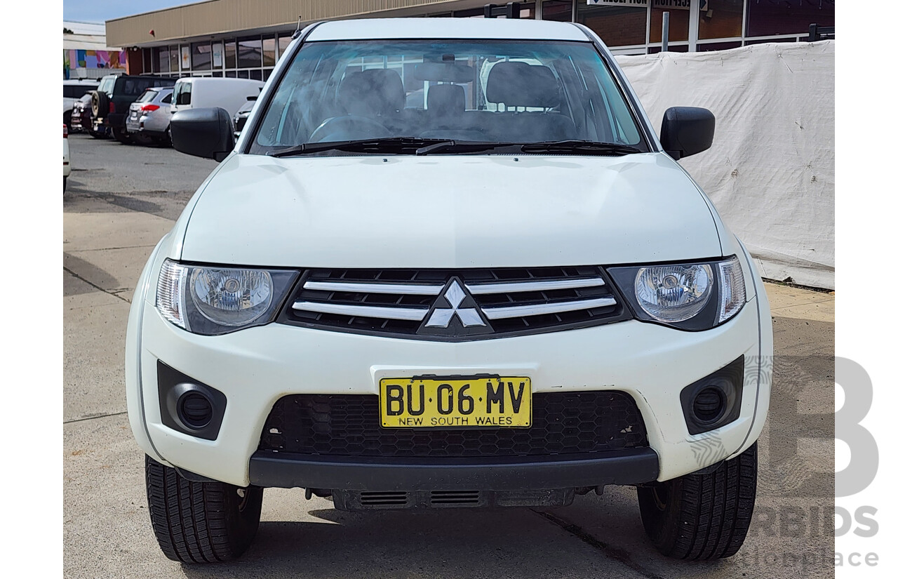 6/2013 Mitsubishi Triton GLX (4x4) MN MY13 Double Cab Utility White 2.5L