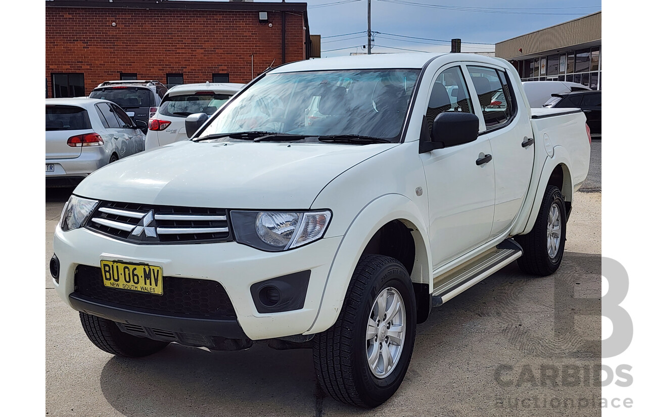 6/2013 Mitsubishi Triton GLX (4x4) MN MY13 Double Cab Utility White 2.5L