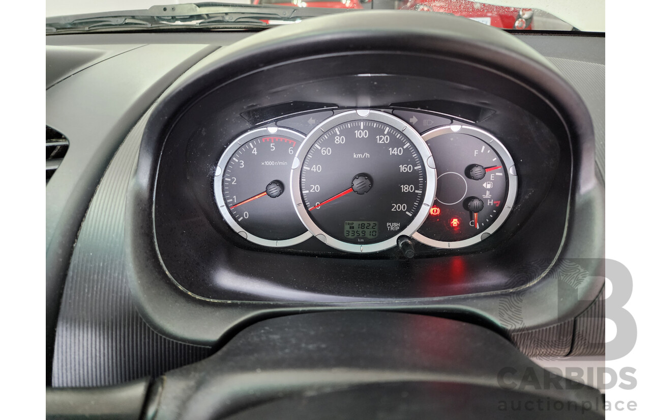 6/2013 Mitsubishi Triton GLX (4x4) MN MY13 Double Cab Utility White 2.5L