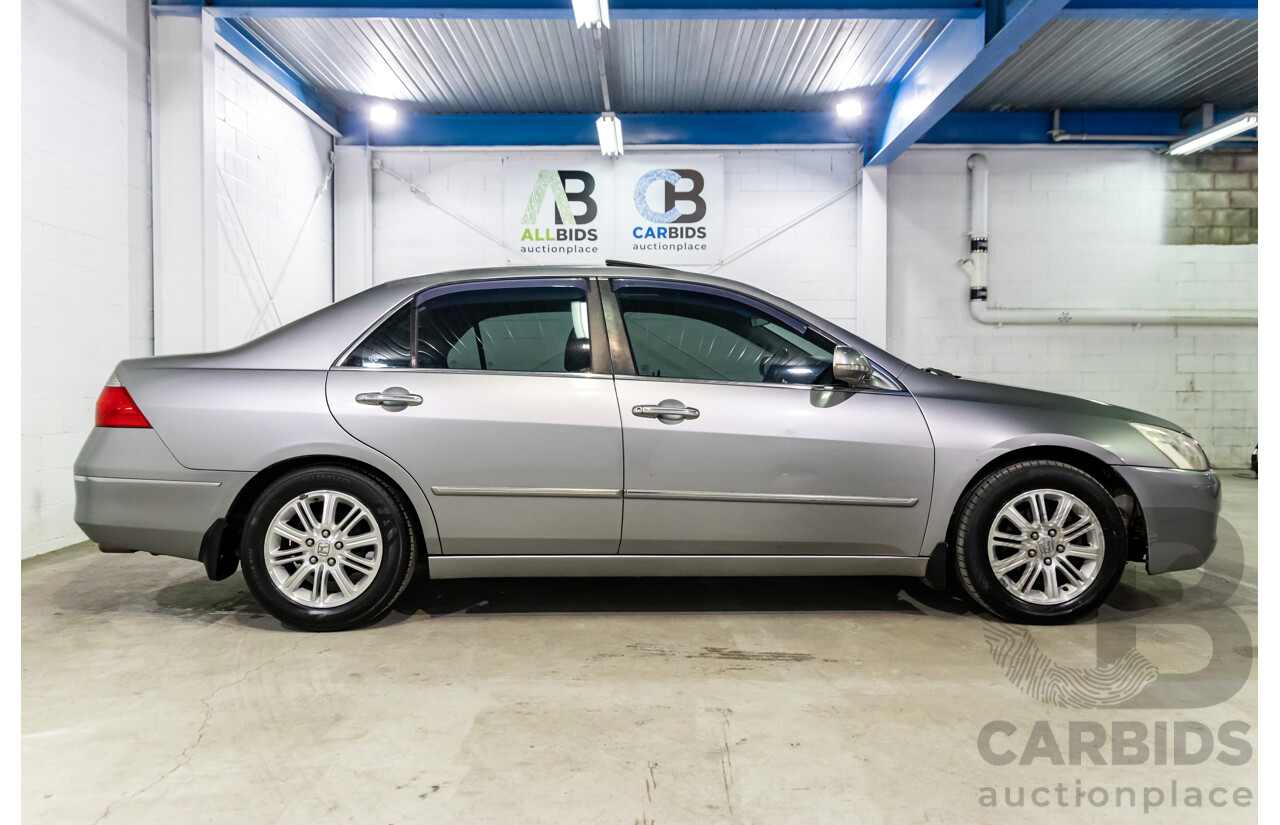6/2006 Honda Accord V6 Luxury 40 MY06 Upgrade 4d Sedan Silverstone Metallic V6 3.0L