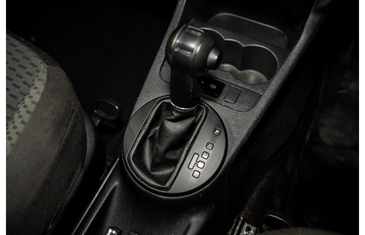 6/2012 Skoda Fabia 77 TSI 5JF MY13 5d Hatchback Candy White Turbo 1.2L