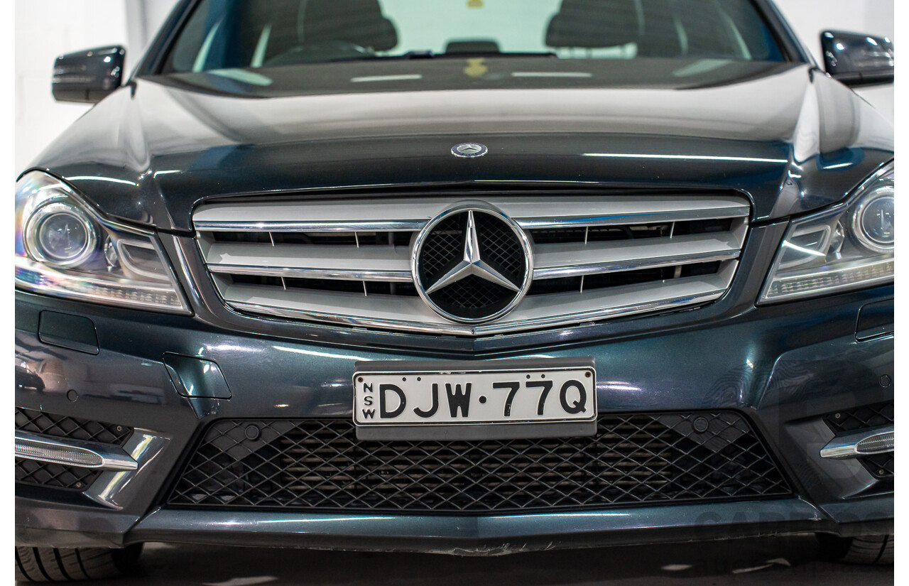 01/2014 Mercedes-Benz C250 Avantgarde W204 MY14 4d Sedan Magnetite Black Metallic Turbo 1.8L