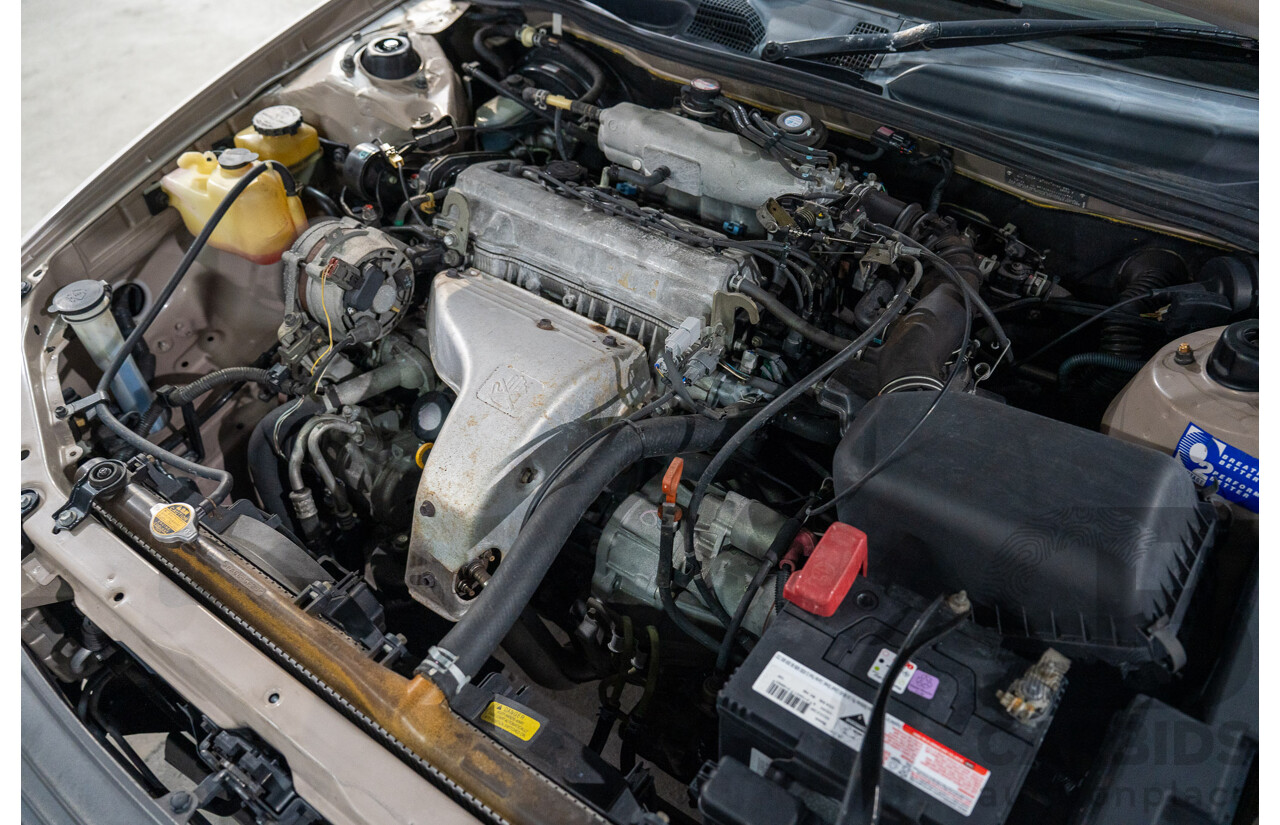 9/1999 Toyota Camry CSi SXV20R 4d Sedan Parchment Metallic 2.2L