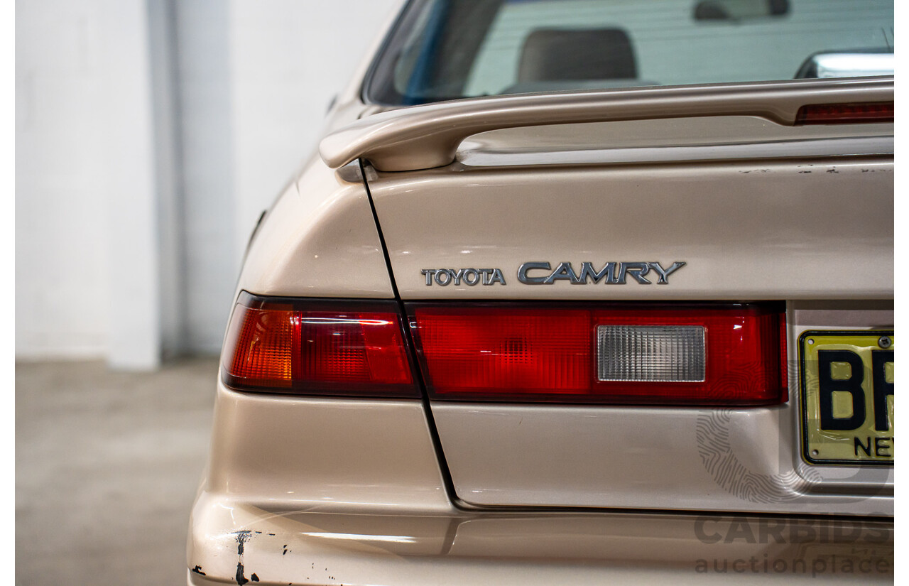 9/1999 Toyota Camry CSi SXV20R 4d Sedan Parchment Metallic 2.2L