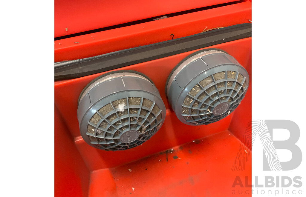 Minuteman MPV31 Wide Area Walk Behind Commercial Vacuum