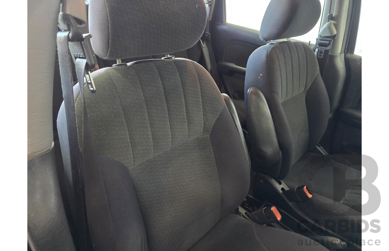 4/2005 Chrysler Pt Cruiser Classic MY05 UPGRADE 5d Hatchback Black 2.4L