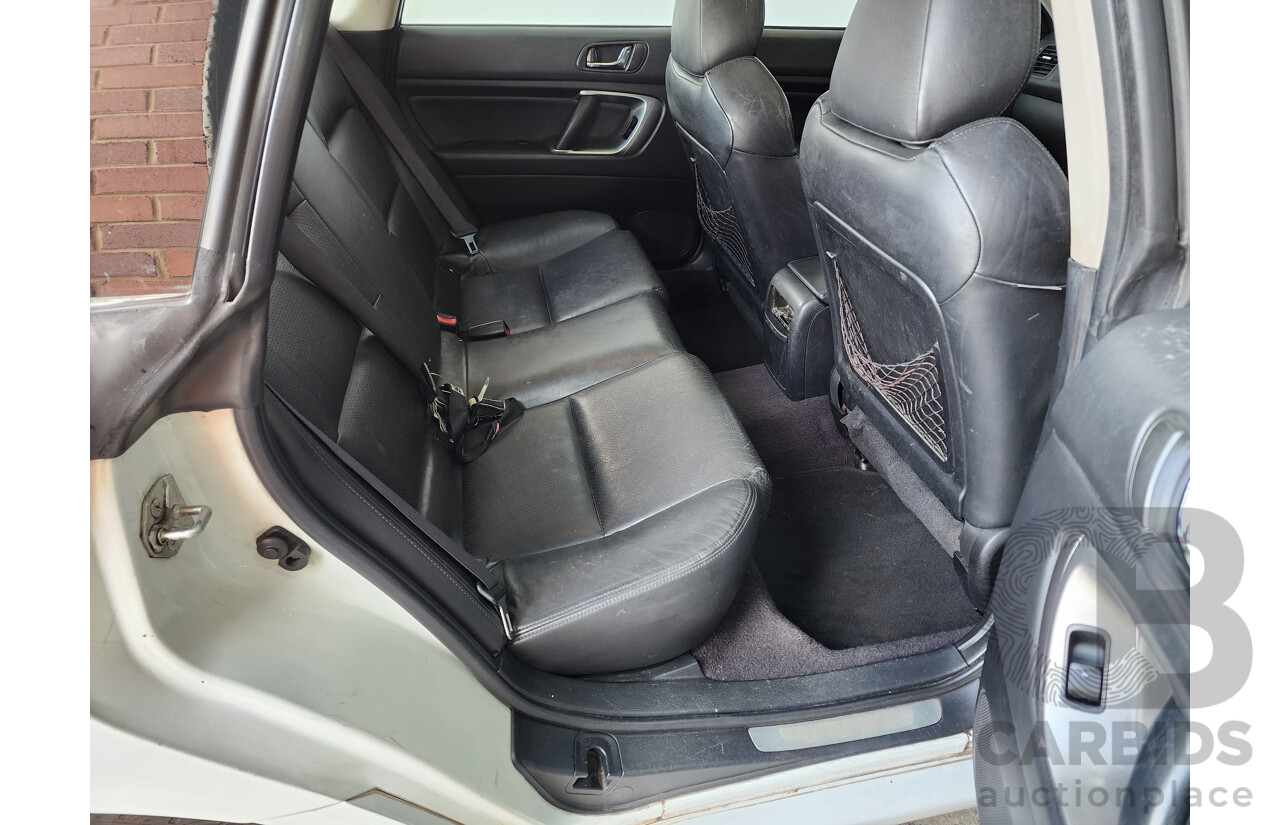 9/2004 Subaru Liberty GT MY05 4d Wagon White 2.0L