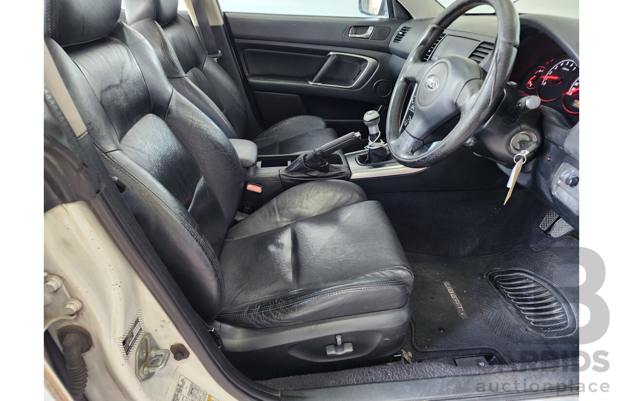 9/2004 Subaru Liberty GT MY05 4d Wagon White 2.0L