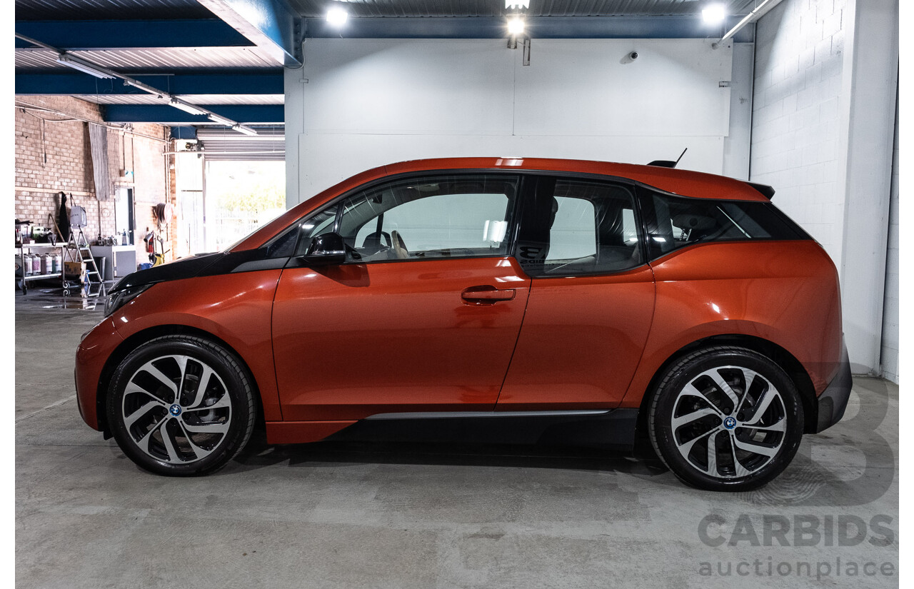 05/2015 BMW i3 REx Hybrid (RWD) IO1 4d Hatchback Solar Orange Metallic/Fluid Black 0.6L - 125kW
