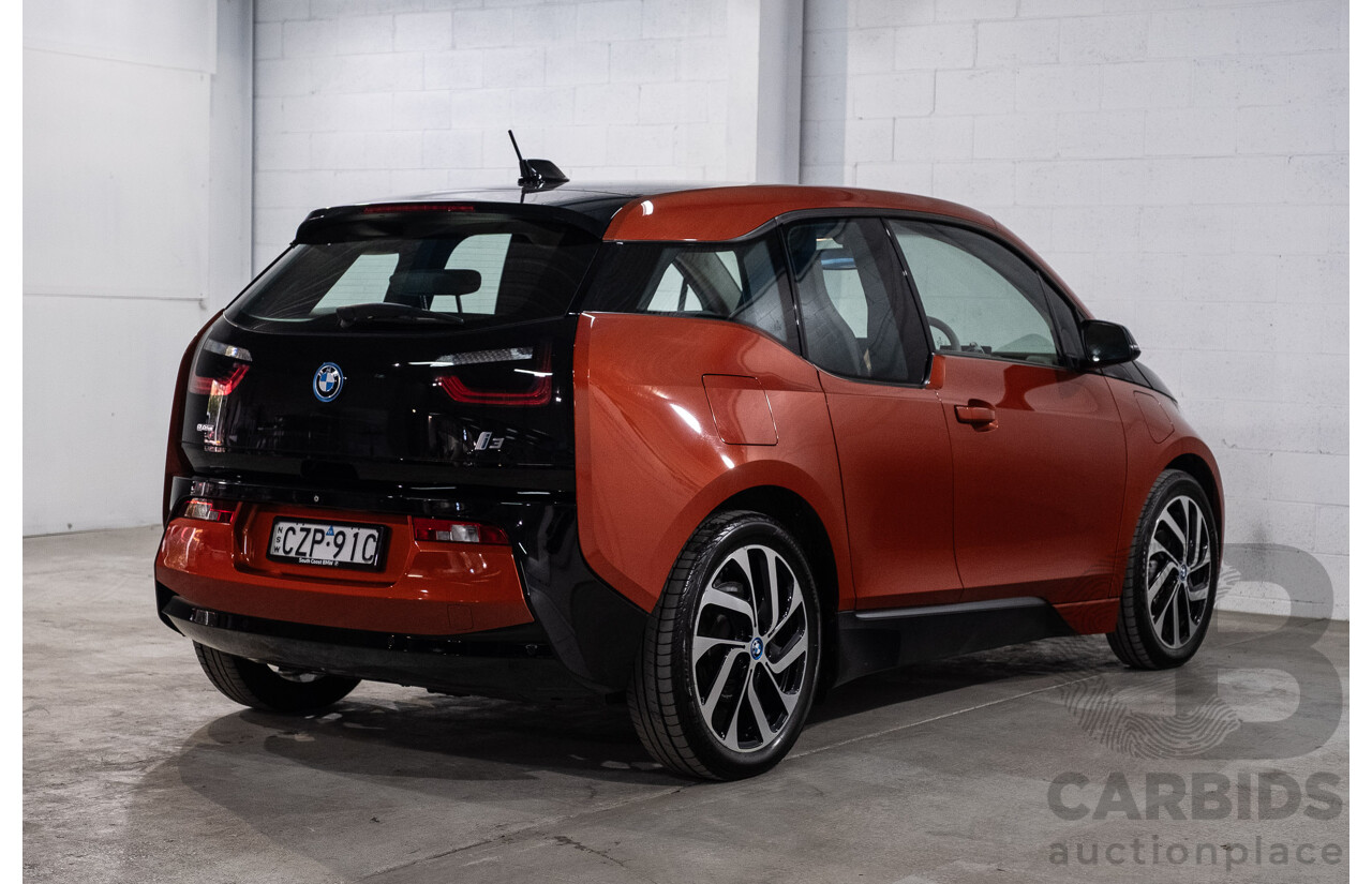 05/2015 BMW i3 REx Hybrid (RWD) IO1 4d Hatchback Solar Orange Metallic/Fluid Black 0.6L - 125kW