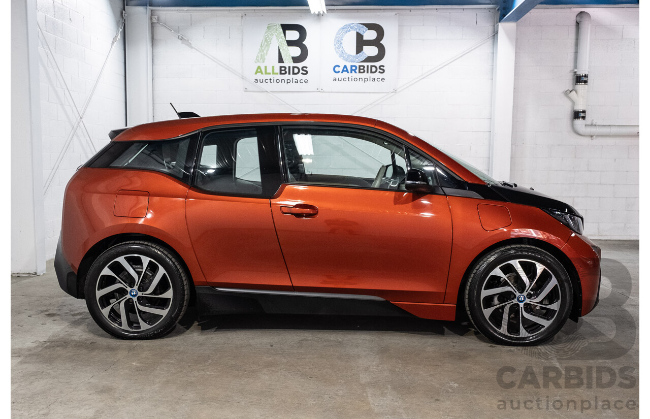 05/2015 BMW i3 REx Hybrid (RWD) IO1 4d Hatchback Solar Orange Metallic/Fluid Black 0.6L - 125kW