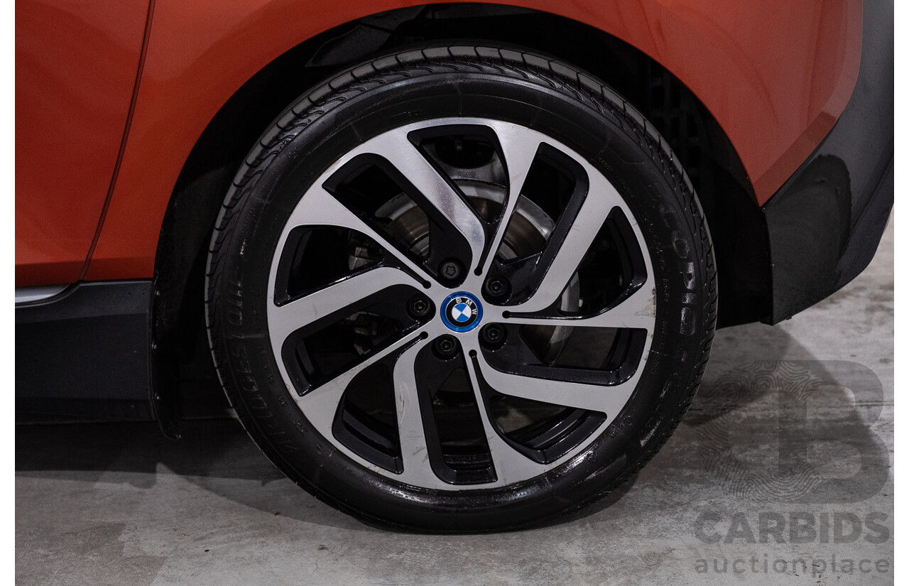 05/2015 BMW i3 REx Hybrid (RWD) IO1 4d Hatchback Solar Orange Metallic/Fluid Black 0.6L - 125kW