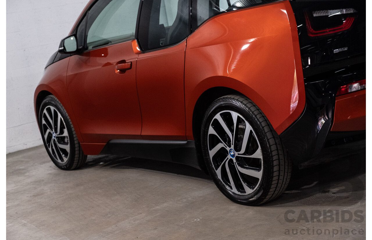 05/2015 BMW i3 REx Hybrid (RWD) IO1 4d Hatchback Solar Orange Metallic/Fluid Black 0.6L - 125kW