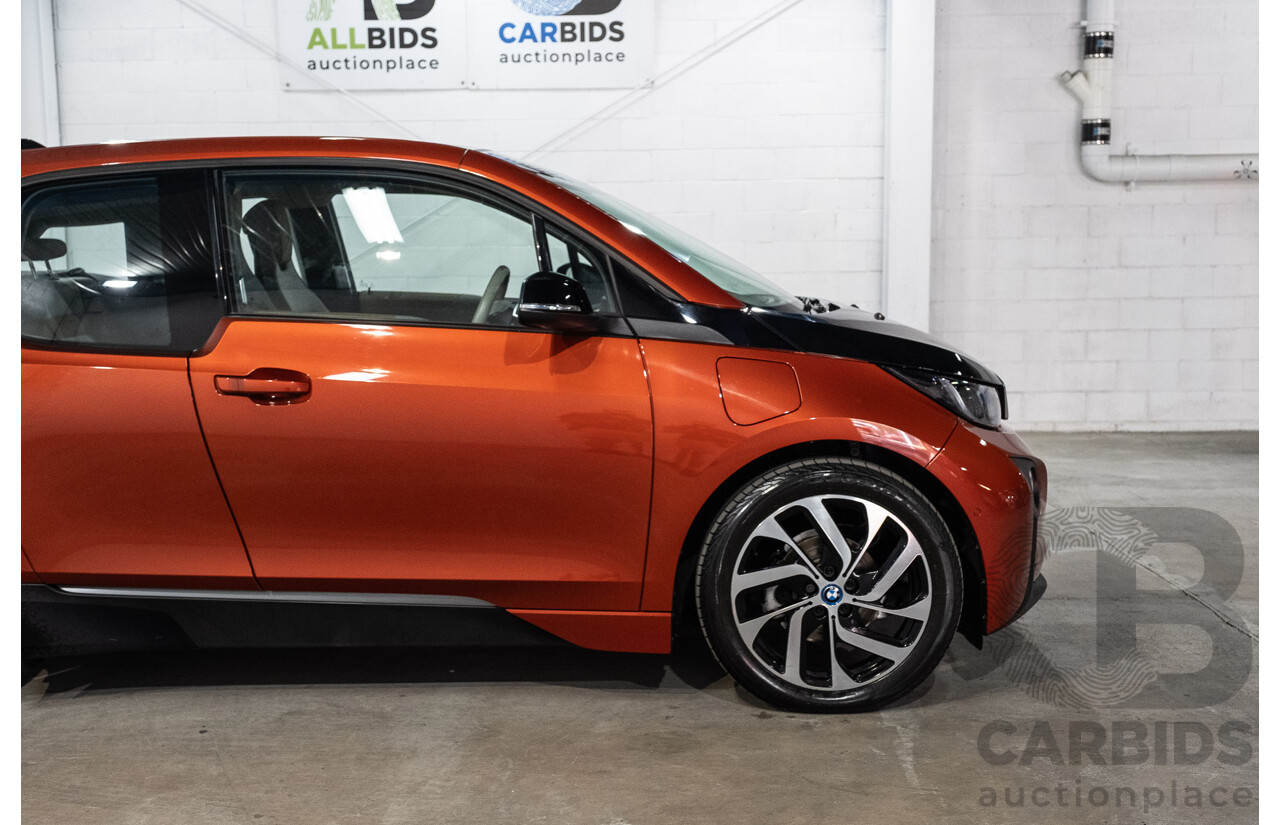 05/2015 BMW i3 REx Hybrid (RWD) IO1 4d Hatchback Solar Orange Metallic/Fluid Black 0.6L - 125kW