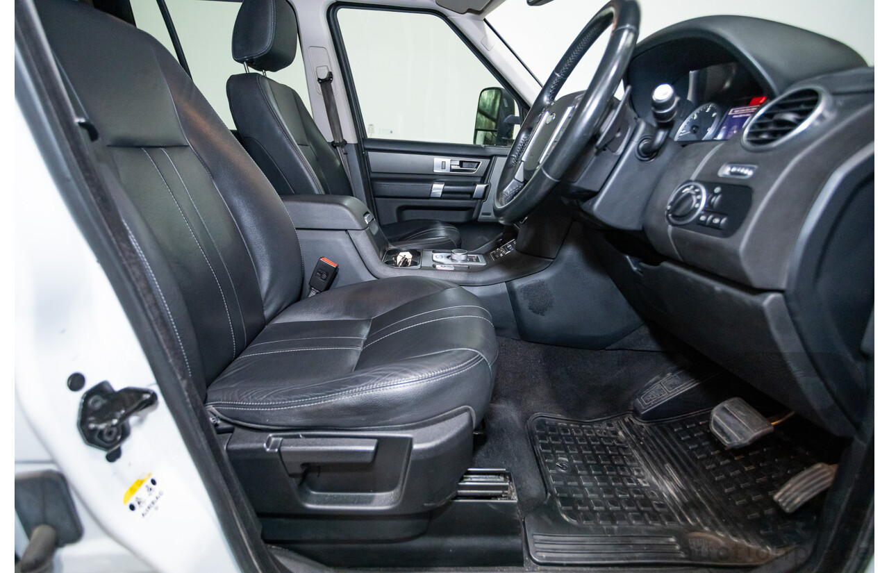06/2015 Land Rover Discovery 4 3.0 TDV6 (4x4) MY15 4D Wagon Fuji White Turbo Diesel 3.0L - 7 Seats