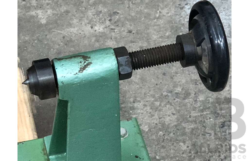 Sher Power Tools Wood Lathe and Lathe Chisels