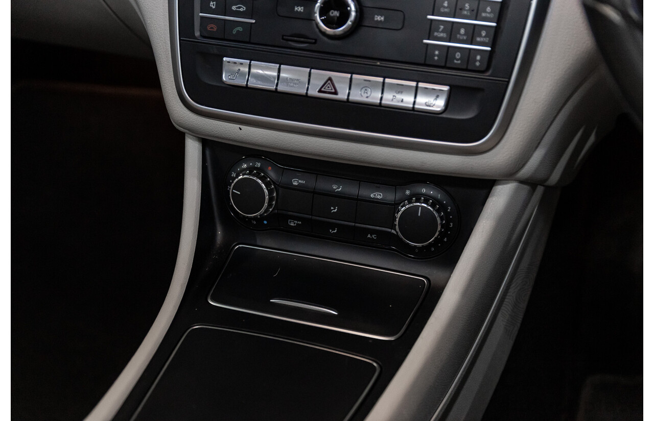 05/2017 Mercedes-Benz GLA 180 (FWD) X156 MY17.5 4d Wagon Cosmos Black Turbo 1.6L