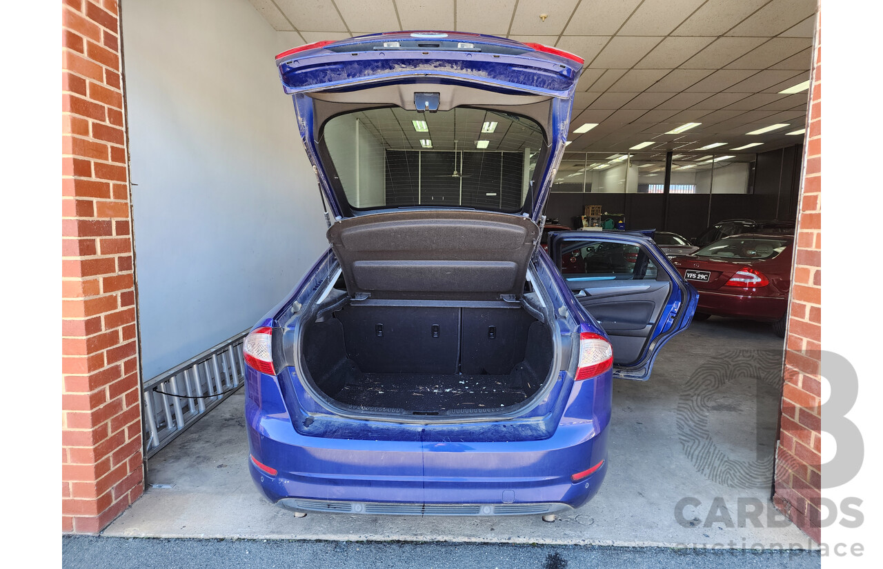 10/2014 Ford Mondeo LX MC 5d Hatchback Blue 2.3L