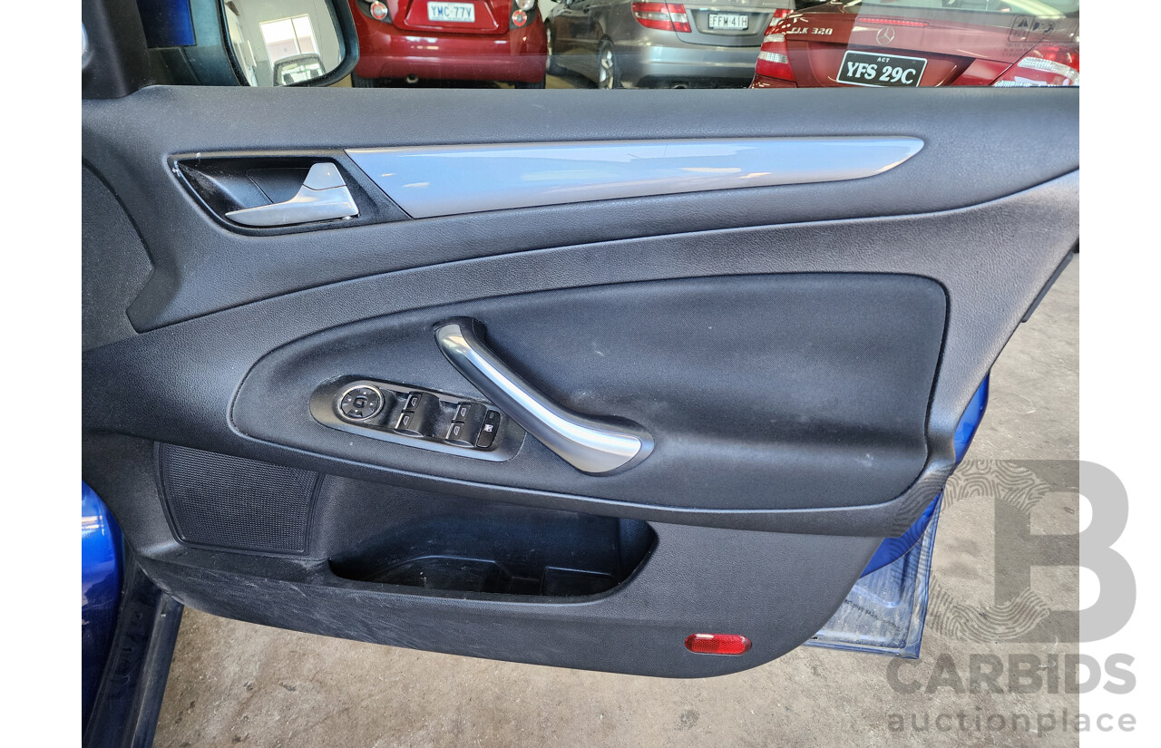 10/2014 Ford Mondeo LX MC 5d Hatchback Blue 2.3L