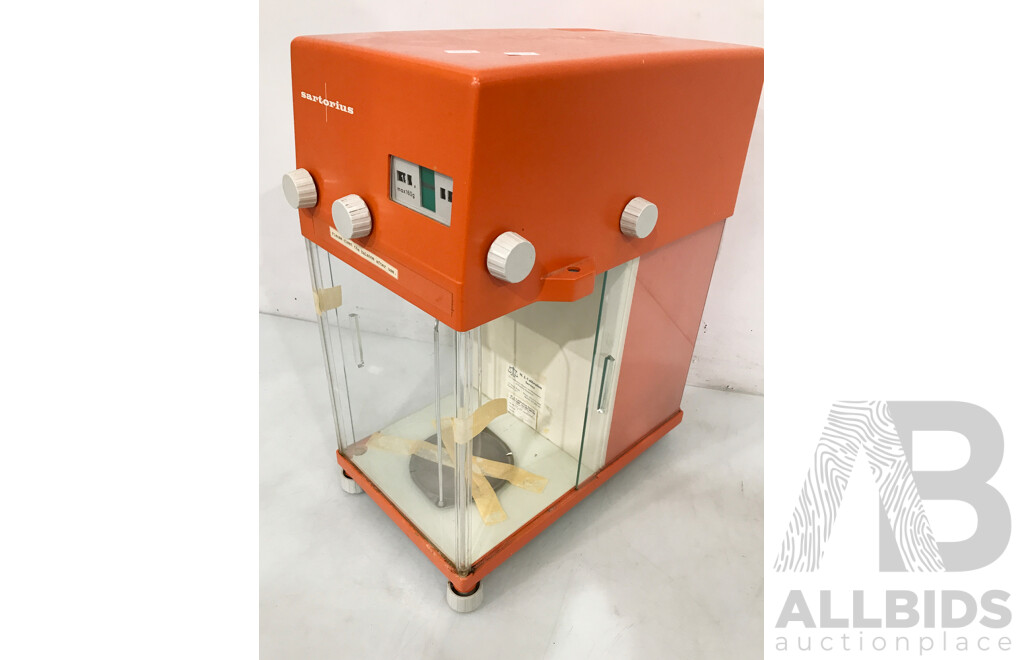 Sartorius 160g Capacity Analytical Balance
