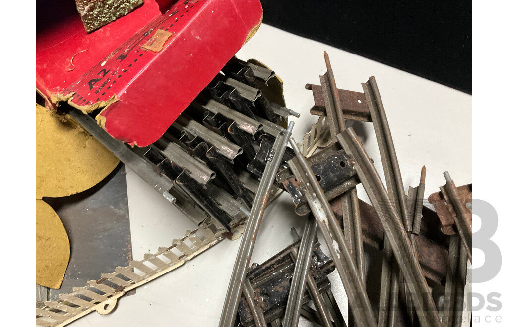 Collection of Vintage Hornby O Gauge Railway Rolling Stock, Scenery Items, Some Boxed