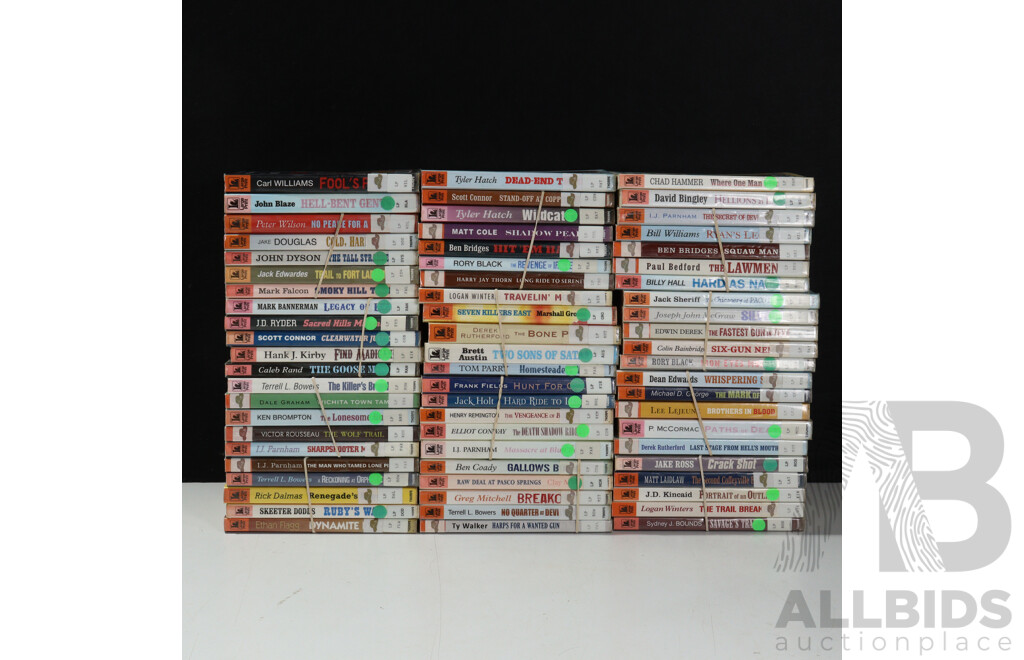 Large Collection Linford Western Library Western Pulp Novels., Paperbacks, Ex Libris