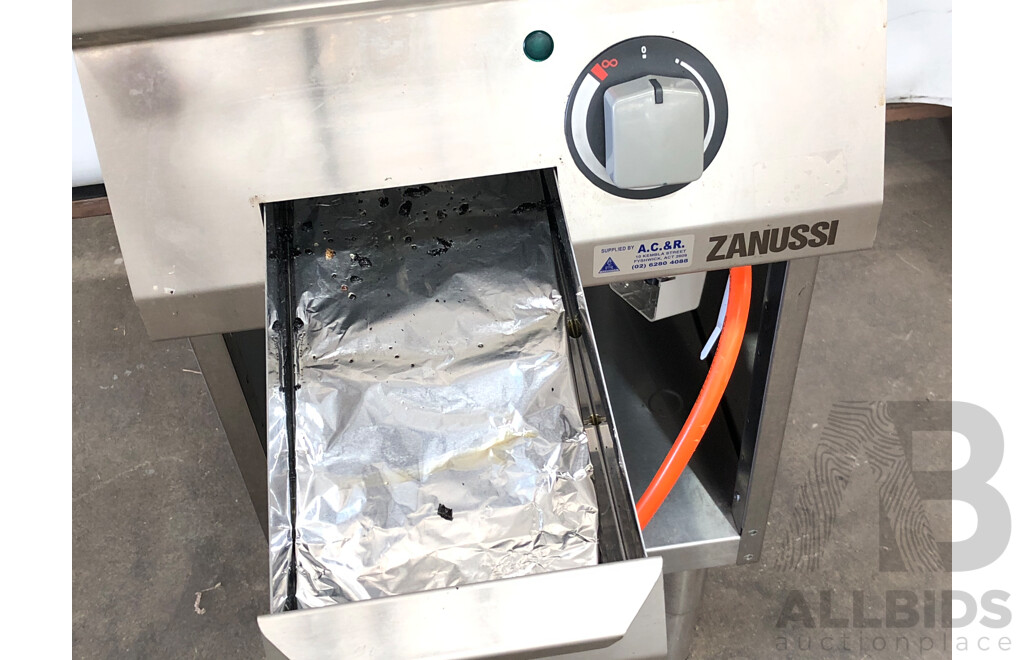 Zanussi Electric 400mm Freestanding Chargrill